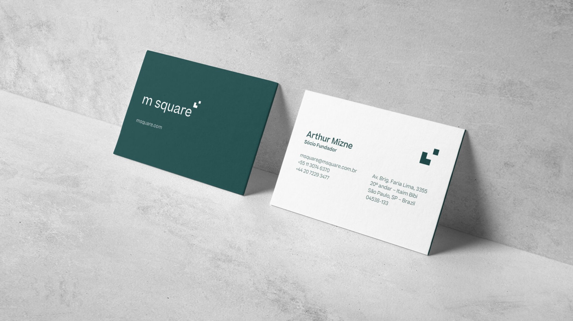 Identidade visual e verbal de marca